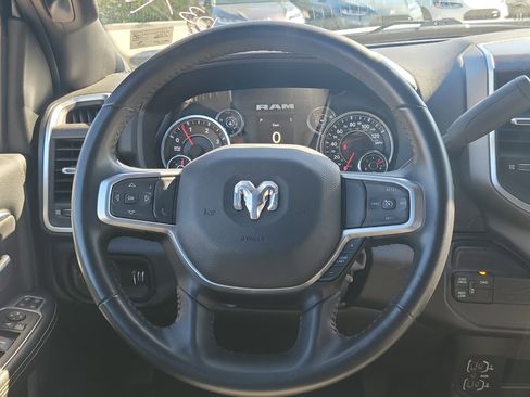 Used 2024 RAM 2500 Big Horn image 21