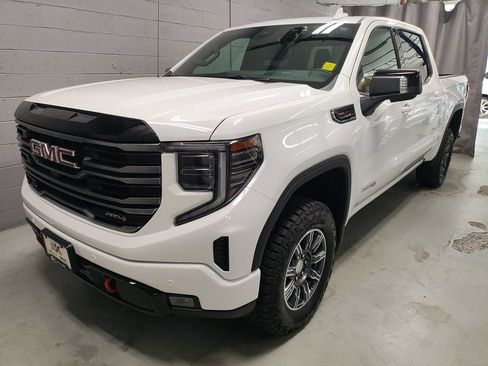 Used 2025 GMC Sierra 1500 AT4 AWD/4WD image 15