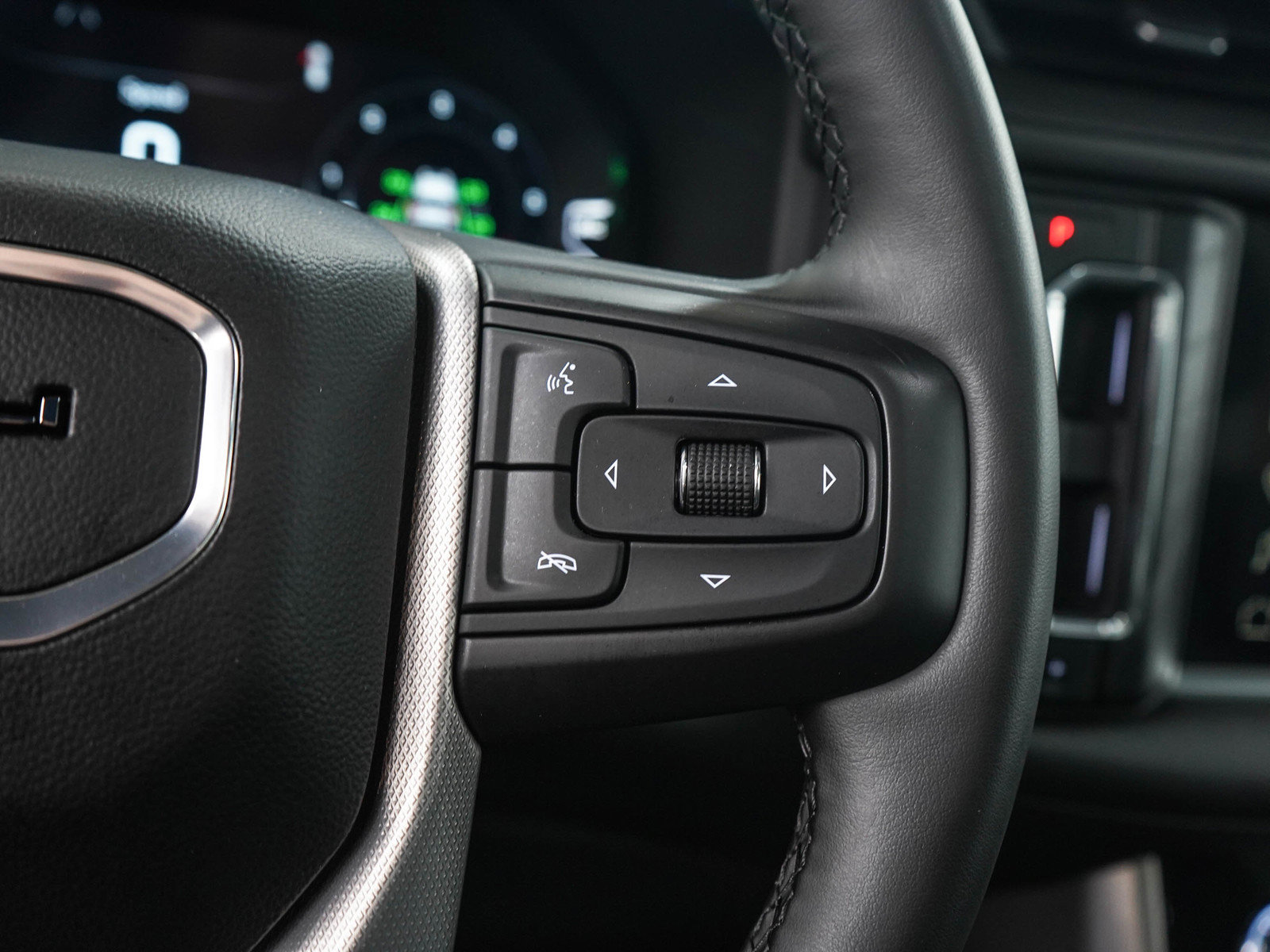 Used 2023 GMC Yukon XL Denali AWD/4WD image 30