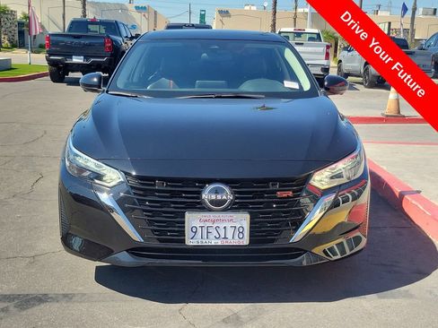 Used 2025 Nissan Sentra SR w/ SR Premium Package FWD image 30