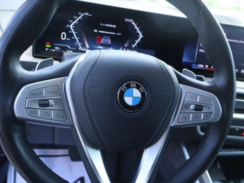 Used 2025 BMW X7 xDrive40i AWD/4WD image 31