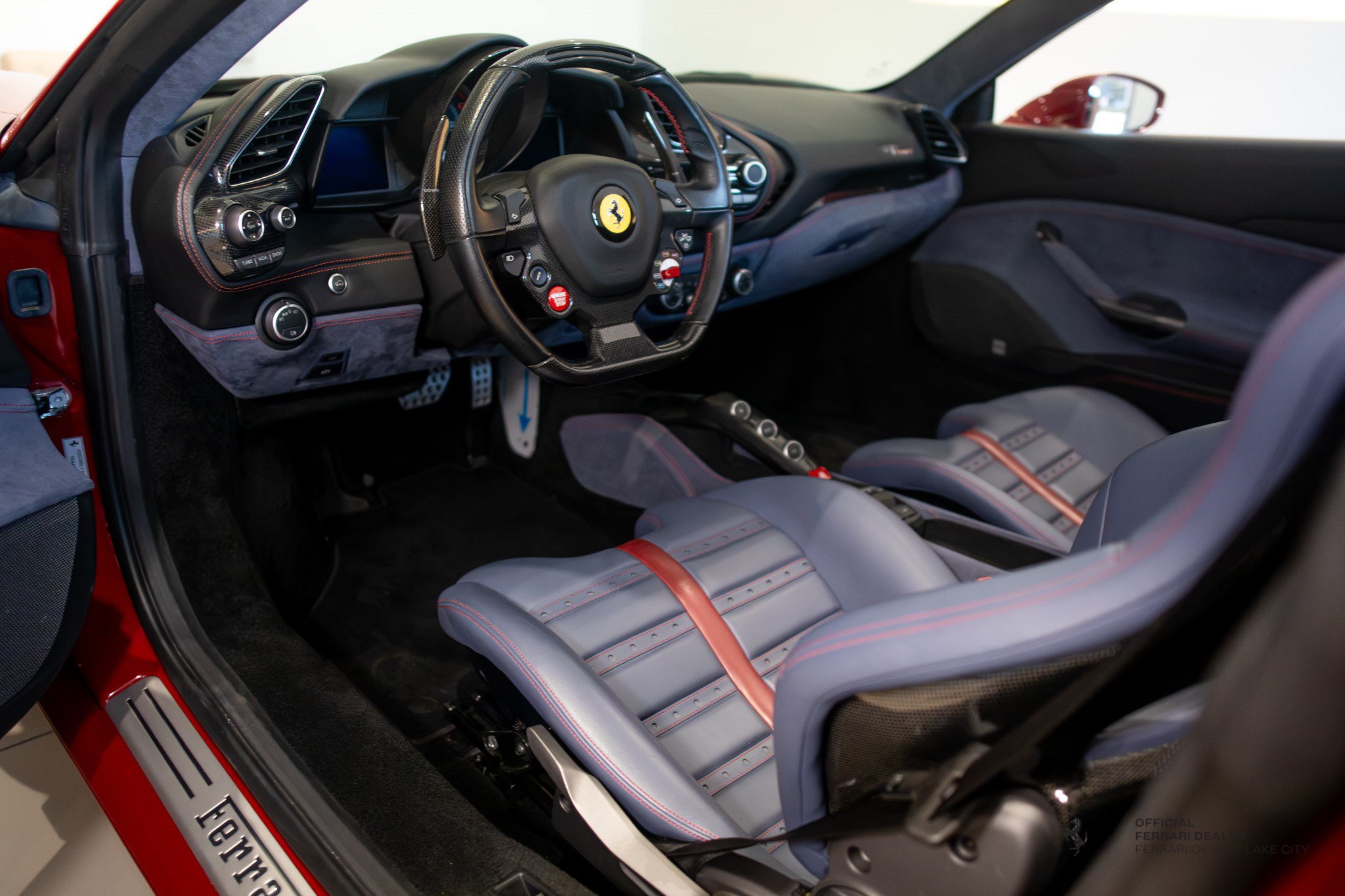 Used 2019 Ferrari 488 Spider RWD image 12