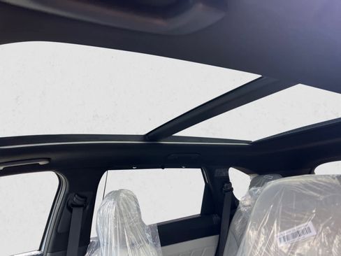 New 2025 Kia Sorento SX Prestige AWD/4WD image 19