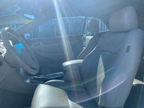 Used 2006 Toyota Solara SLE image 9