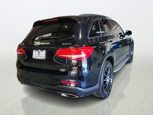 Used 2019 Mercedes-Benz GLC 300 4MATIC image 2