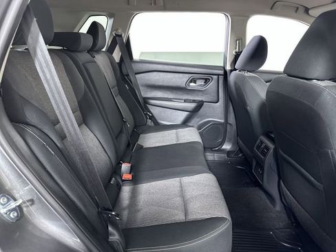 Used 2025 Nissan Rogue SV AWD/4WD image 28