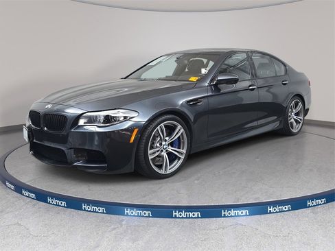 Used 2013 BMW M5 image 1