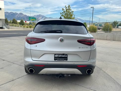 Used 2018 Alfa Romeo Stelvio Ti AWD/4WD image 4