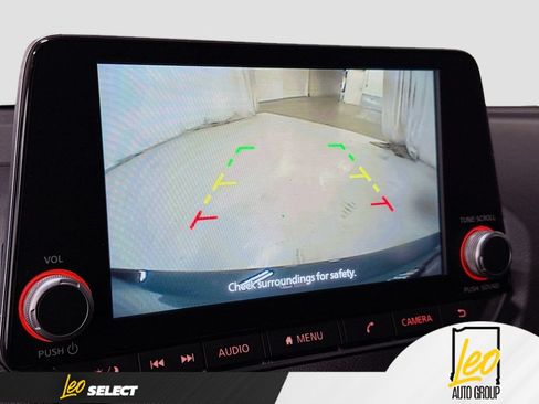 Used 2025 Nissan Sentra SV FWD image 16