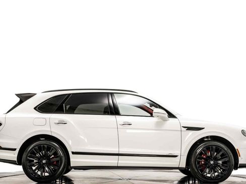 Used 2021 Bentley Bentayga Speed image 2