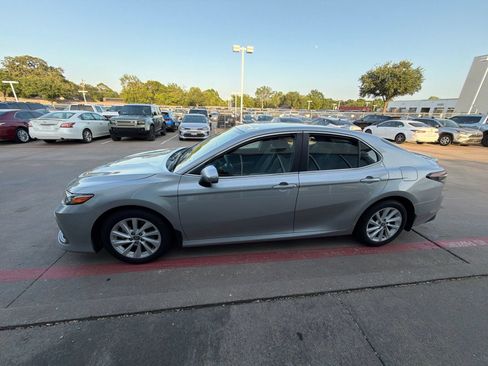 Used 2024 Toyota Camry LE FWD image 4