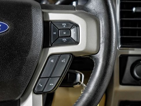 Used 2020 Ford F350 Lariat w/ Lariat Value Package image 18