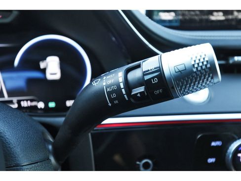 Used 2025 Genesis GV70 2.5T Sport Prestige w/ Sport Prestige Package image 20