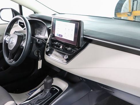 Used 2023 Toyota Corolla LE FWD image 25