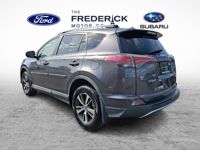 Used 2018 Toyota RAV4 XLE AWD/4WD image 6