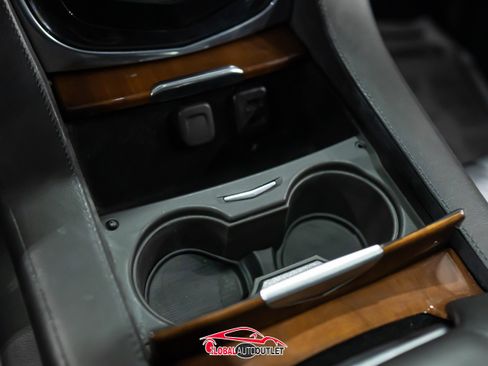 Used 2019 Cadillac Escalade ESV Luxury image 33