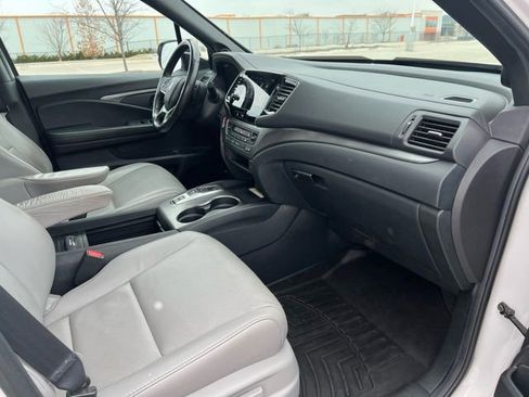 Used 2023 Honda Passport EX-L image 29