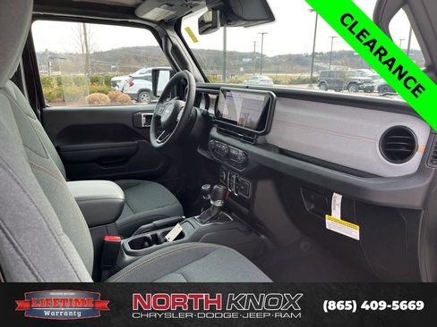 New 2025 Jeep Gladiator Sport AWD/4WD image 27
