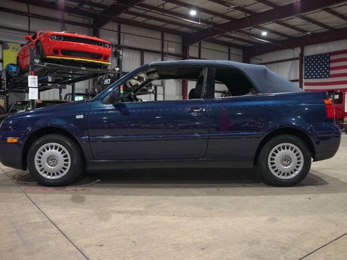 Used 2001 Volkswagen Cabrio GLS image 19
