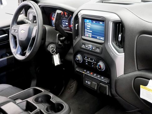 Used 2022 Chevrolet Silverado 1500 Custom w/ LPO, Blackout Package RWD image 23
