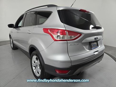 Used 2016 Ford Escape SE w/ Equipment Group 201A image 4