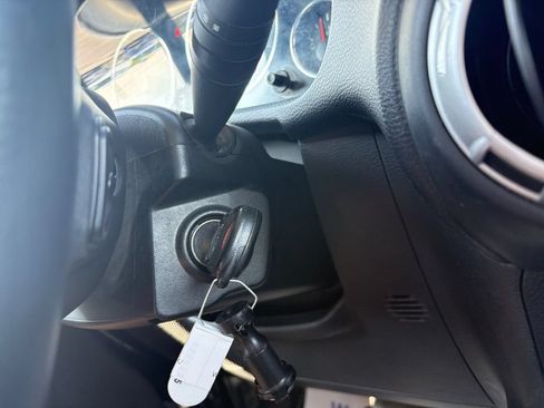 Used 2016 Jeep Wrangler Unlimited Rubicon AWD/4WD image 31