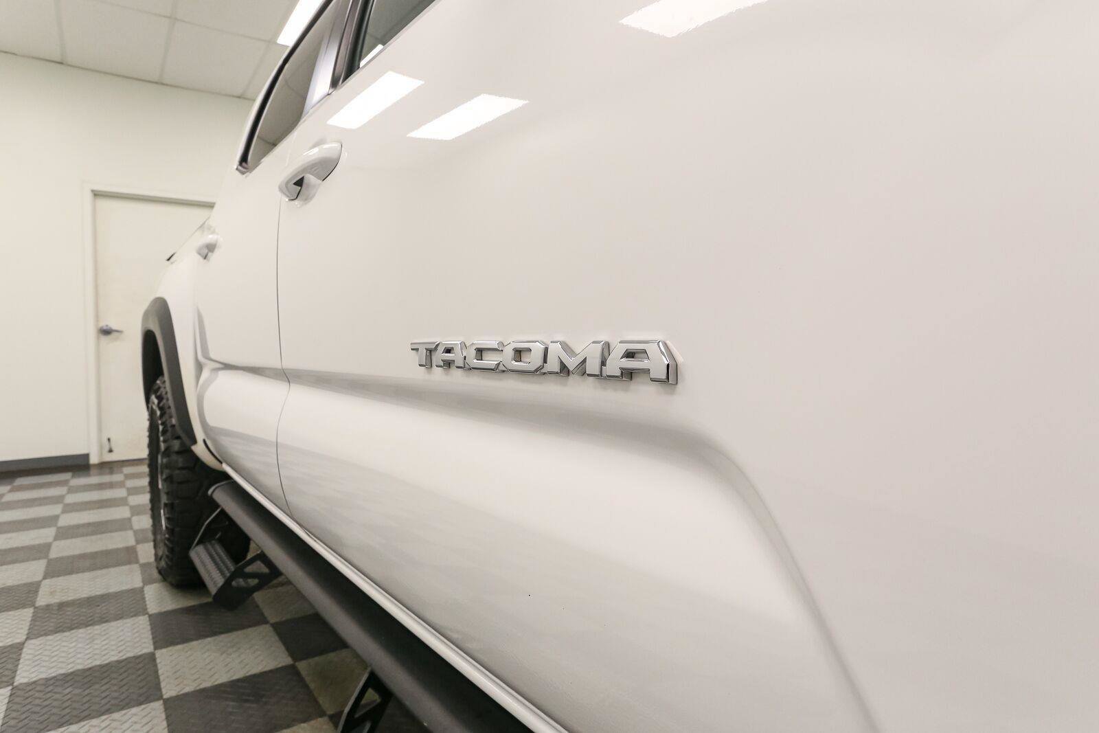 Used 2023 Toyota Tacoma TRD Off-Road AWD/4WD image 7