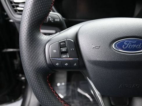 Used 2025 Ford Escape ST-Line AWD/4WD image 18