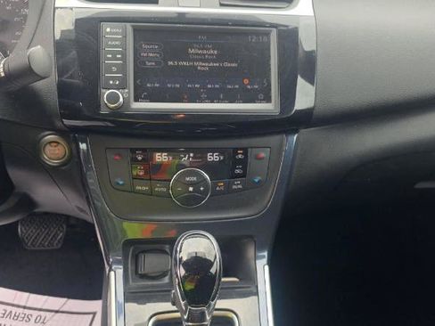 Used 2019 Nissan Sentra SR FWD image 10