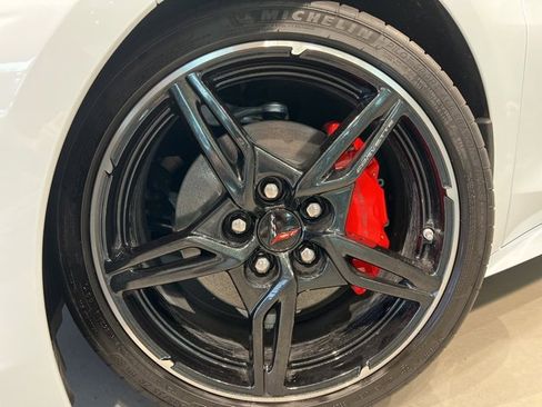 Used 2024 Chevrolet Corvette Stingray Premium Cpe w/ Battery Protection Package image 70