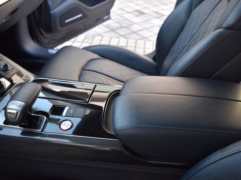 Used 2015 Audi S8 image 53