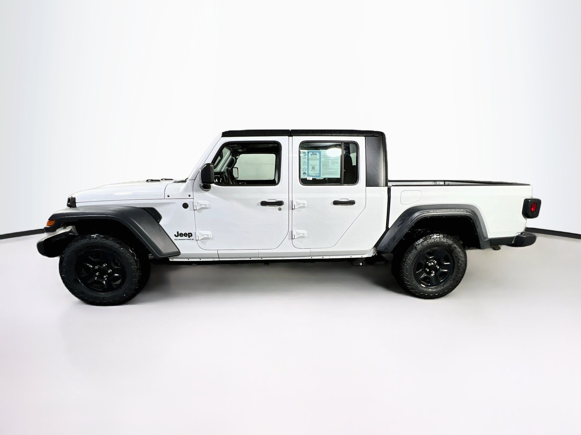 Used 2023 Jeep Gladiator Sport w/ Trailer Tow Package AWD/4WD image 8