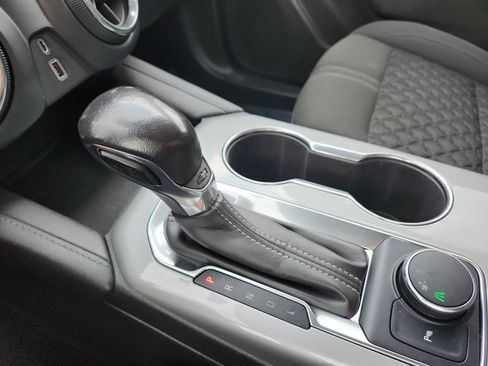 Used 2019 Chevrolet Blazer LT FWD image 23