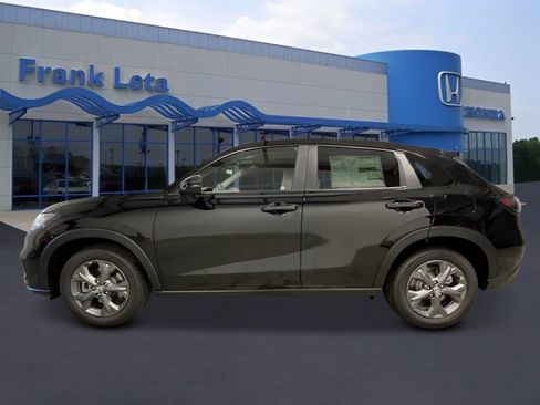 New 2026 Honda HR-V LX image 2