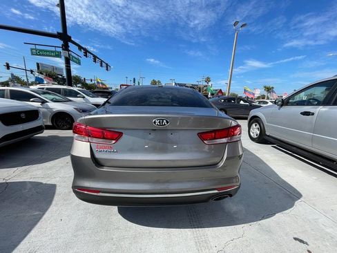 Used 2019 Kia Optima LX FWD image 6
