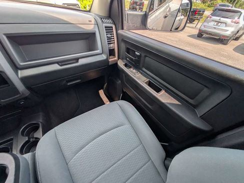 Used 2017 RAM 3500 Tradesman w/ Chrome Appearance Group AWD/4WD image 16