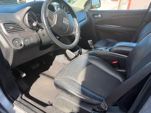 Used 2018 Dodge Journey Crossroad AWD/4WD image 5