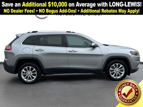 Used 2019 Jeep Cherokee Latitude w/ Popular Appearance Group image 8