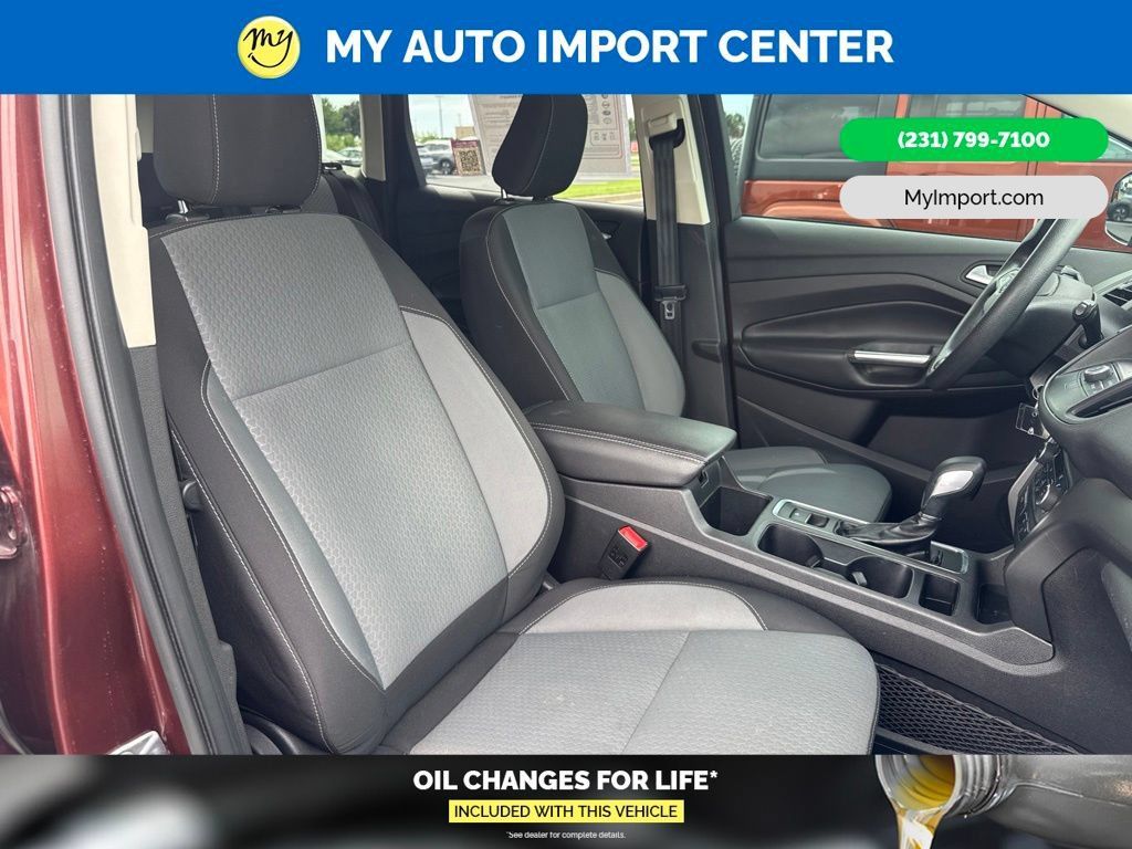 Used 2018 Ford Escape SE w/ SE Sync 3 Package AWD/4WD image 28