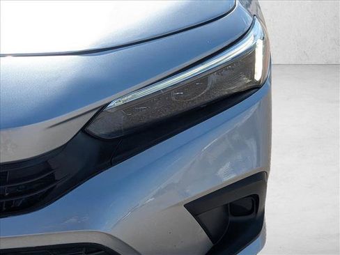 Used 2023 Honda Civic Sport image 9