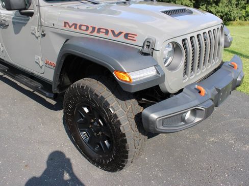 Used 2021 Jeep Gladiator Mojave AWD/4WD image 5