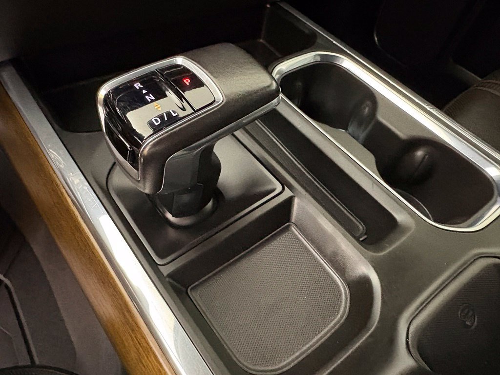 Used 2022 Chevrolet Silverado 1500 High Country w/ High Country Premium Package RWD image 40