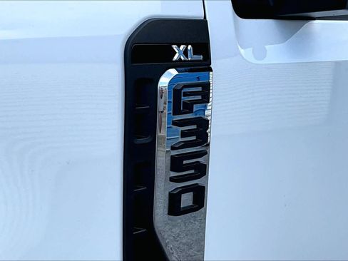 Used 2024 Ford F350 XL image 10