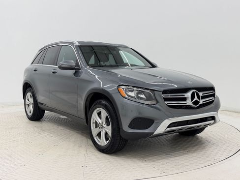 Used 2018 Mercedes-Benz GLC 300 4MATIC image 7