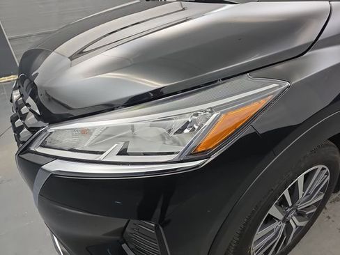 Used 2024 Nissan Kicks SV image 14