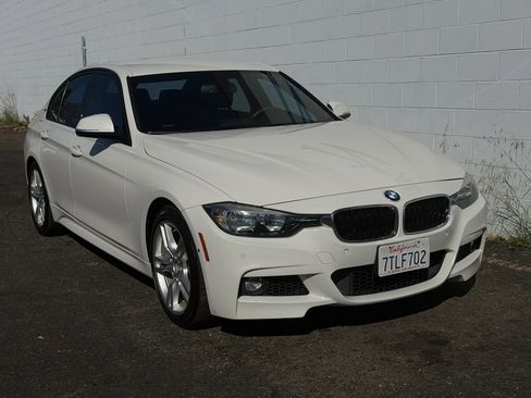Used 2016 BMW 330e 330e Sedan 4D image 7