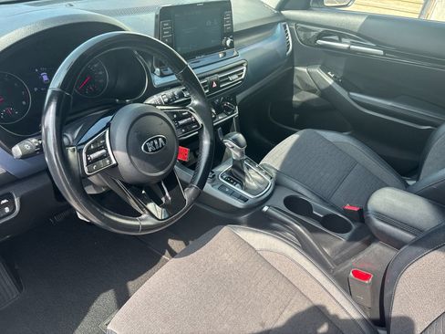 Used 2021 Kia Seltos S AWD/4WD image 11
