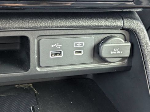 Used 2025 Honda Pilot Elite image 25