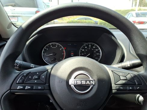 Certified 2025 Nissan Sentra S FWD image 19
