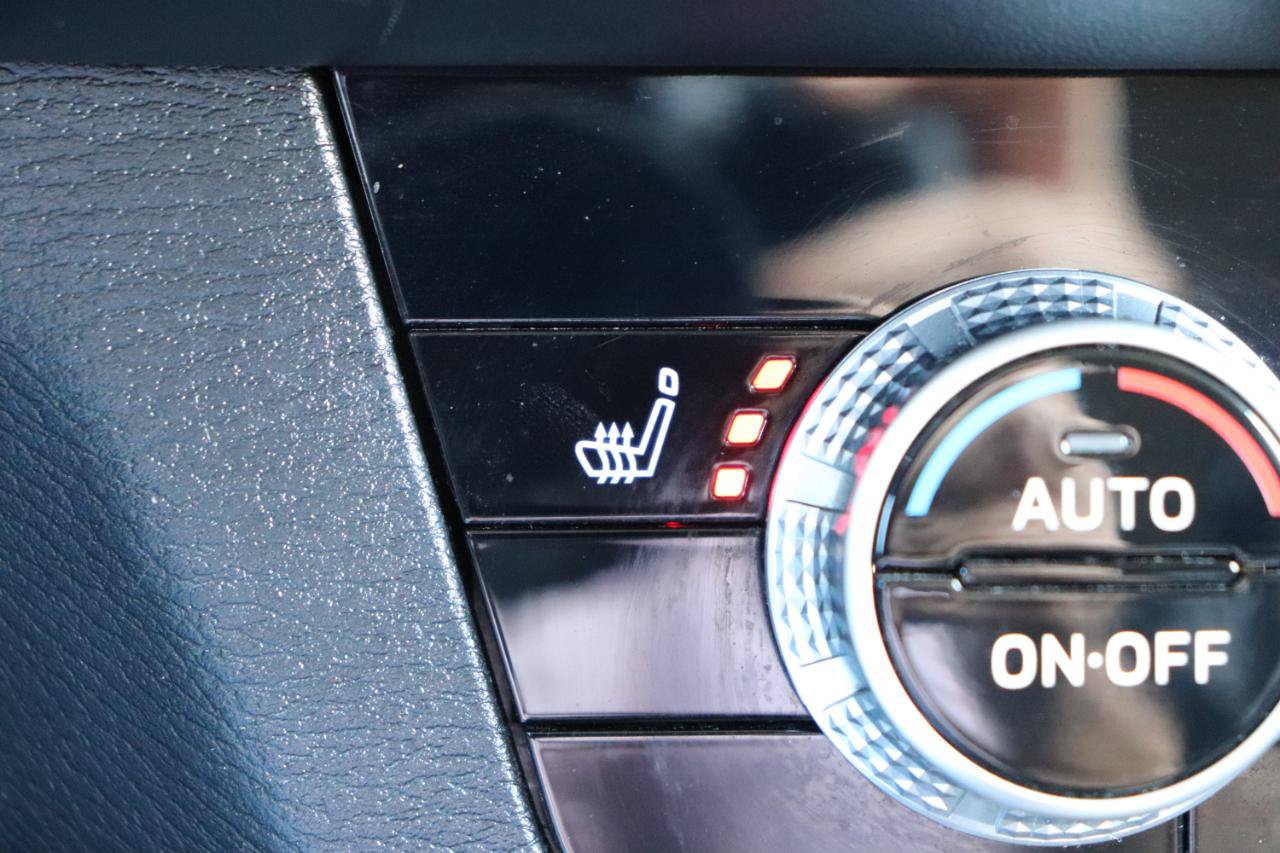 Used 2024 Mitsubishi Outlander FWD image 40